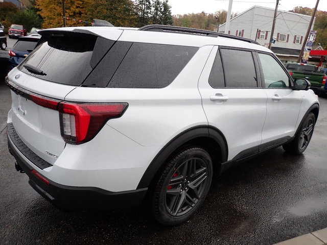 New 2026 Ford Explorer ST-Line image 6