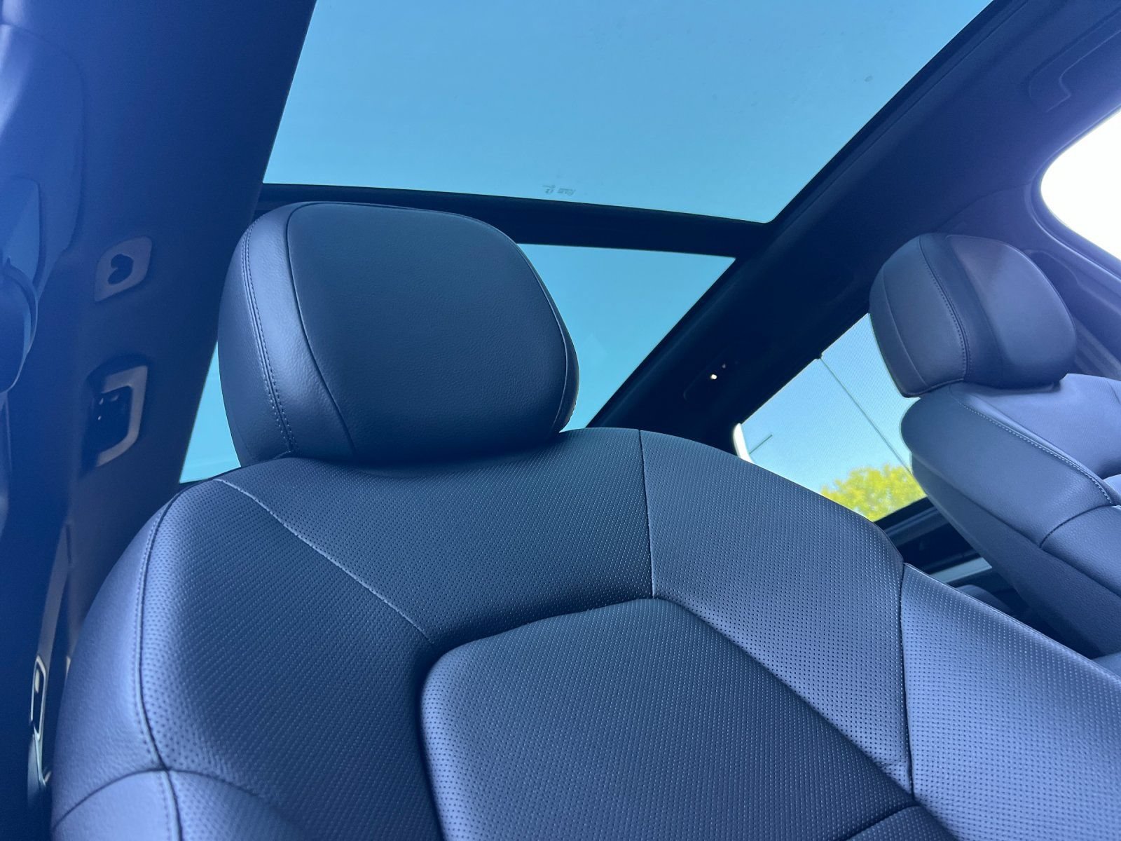 Certified 2026 Porsche Cayenne S AWD/4WD image 18