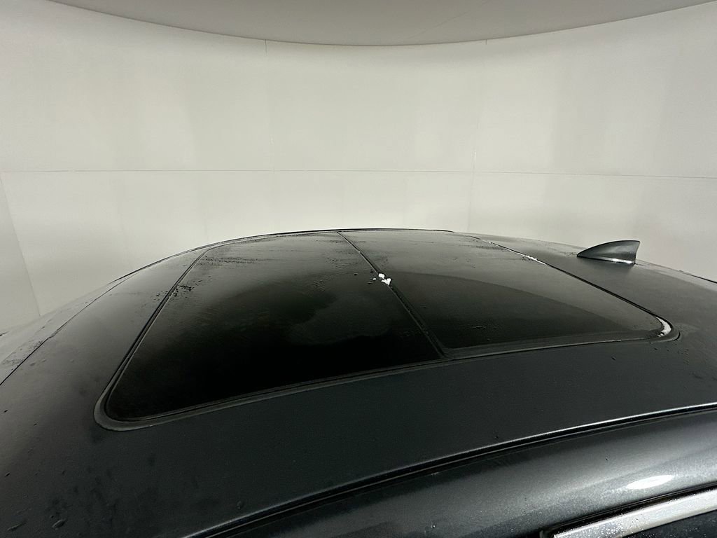 Used 2016 Chevrolet Malibu LT w/ Leather Package image 29