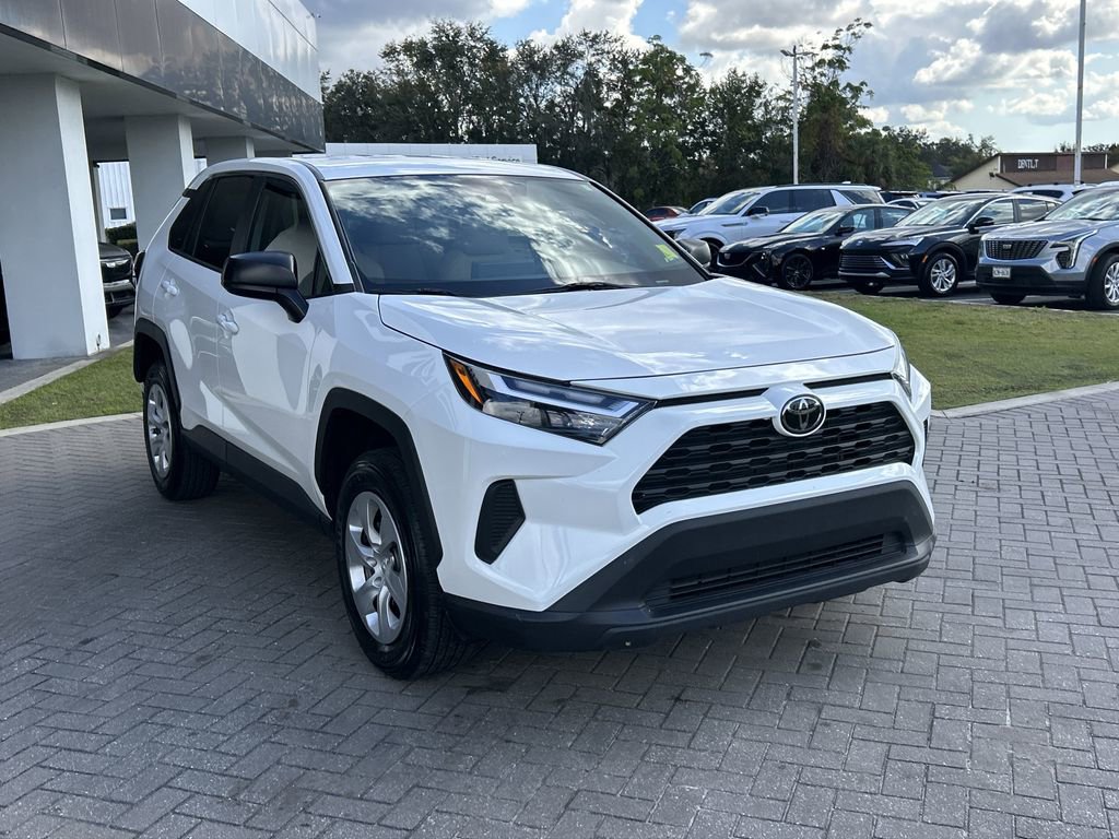 Used 2024 Toyota RAV4 LE image 7