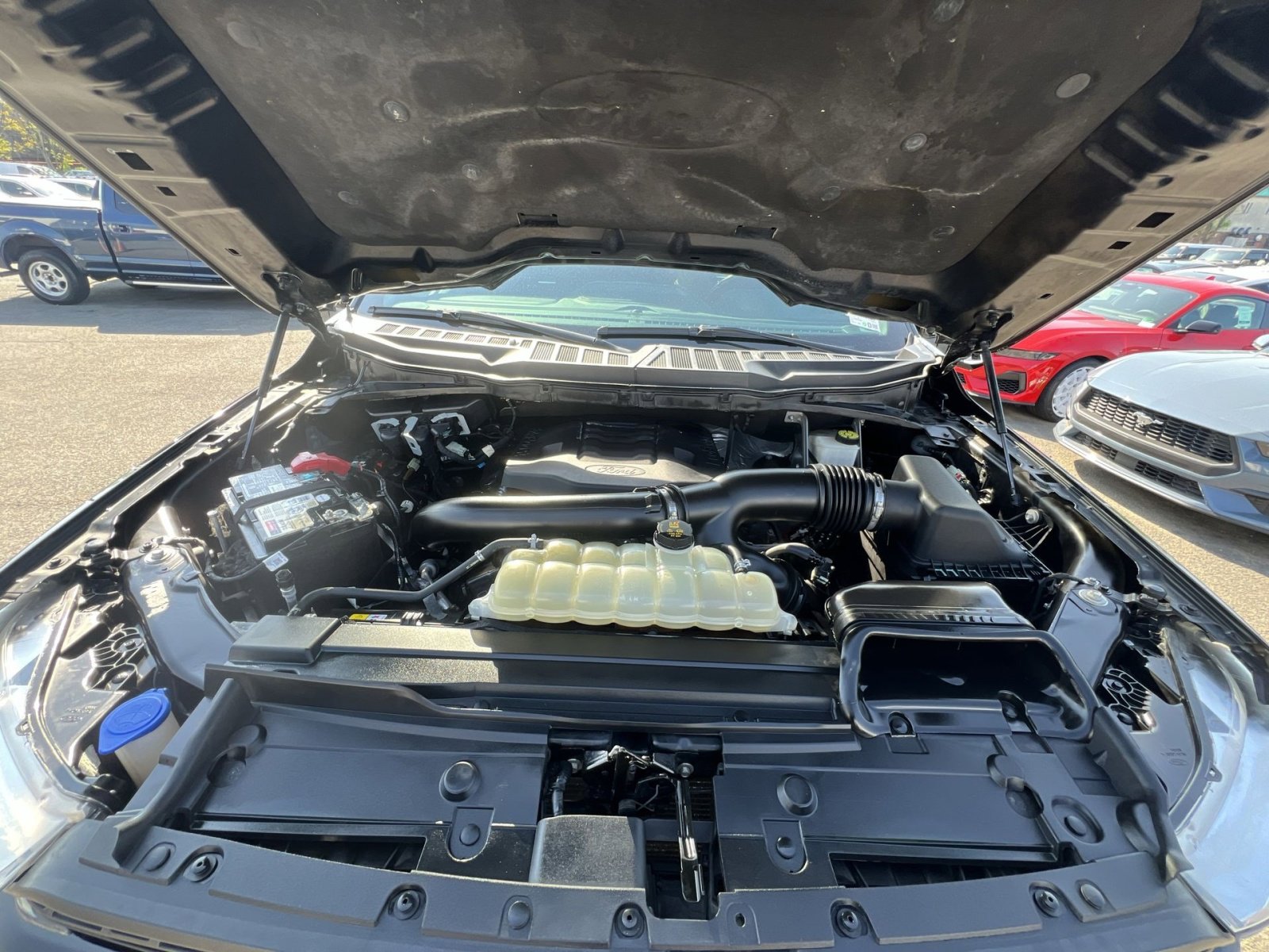 Used 2021 Ford F150 Platinum w/ Equipment Group 701A High AWD/4WD image 36