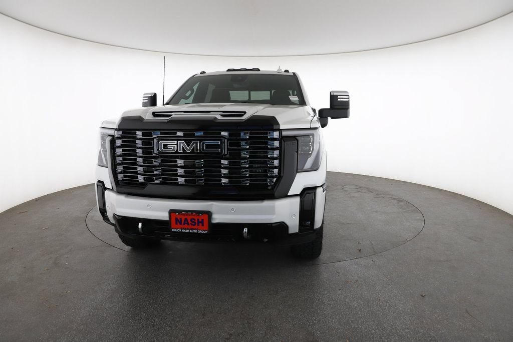 Certified 2025 GMC Sierra 2500 Denali Ultimate w/ Max Trailering Package AWD/4WD image 4