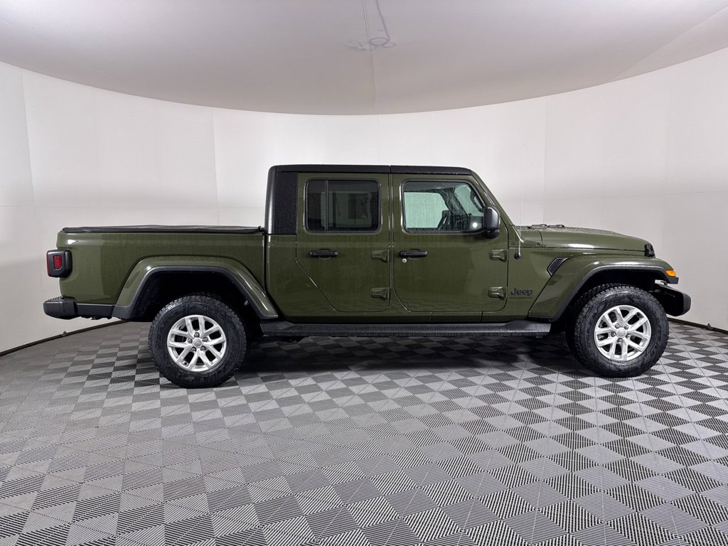 Used 2023 Jeep Gladiator Sport image 11