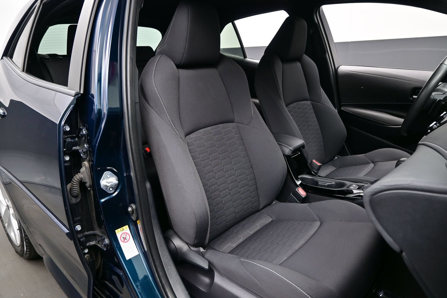 Used 2020 Toyota Corolla SE FWD image 13