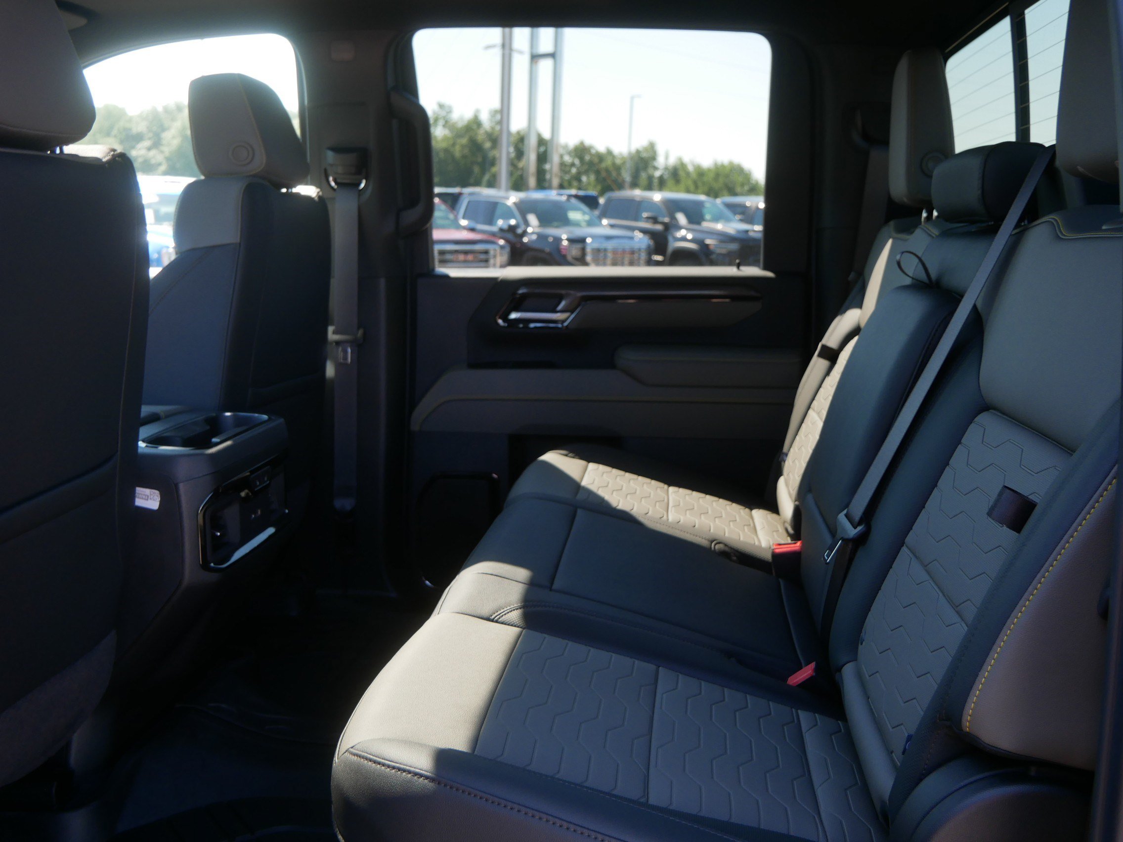 New 2026 Chevrolet Silverado 2500 ZR2 AWD/4WD image 6