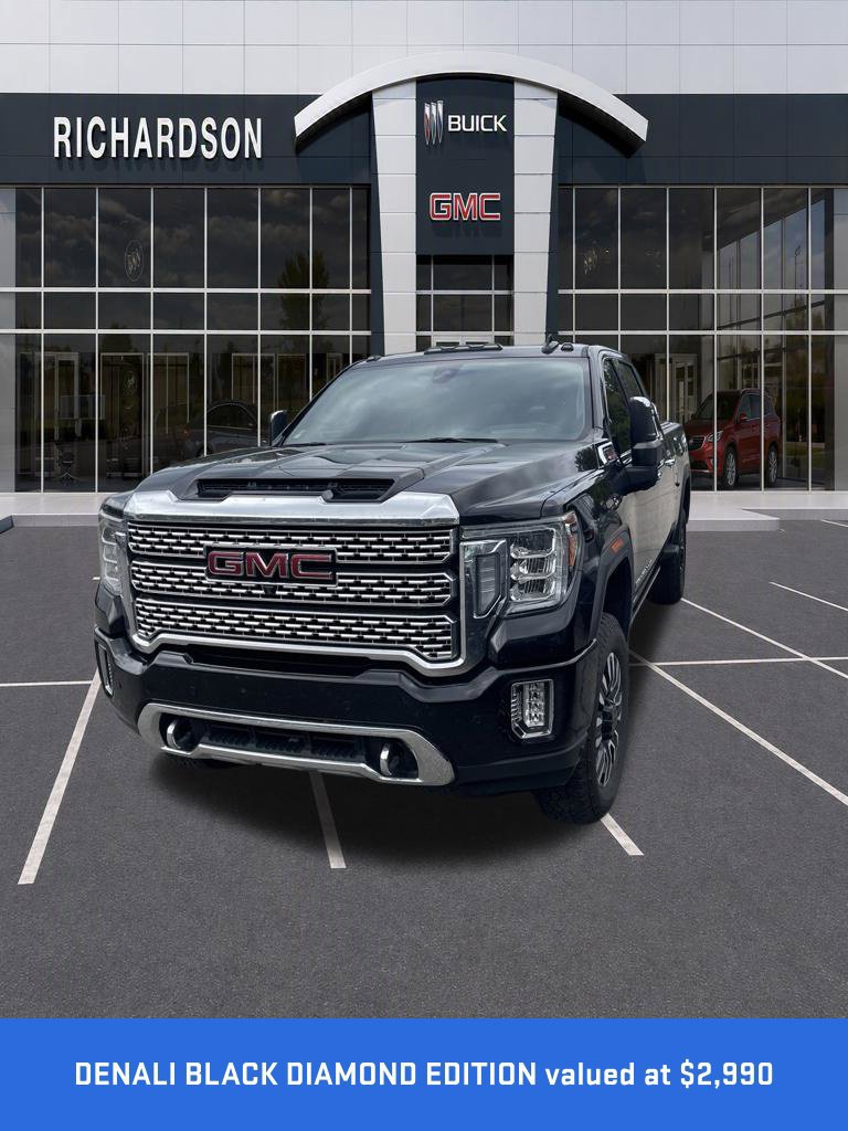 Used 2021 GMC Sierra 2500 Denali w/ Denali Black Diamond Edition AWD/4WD image 3
