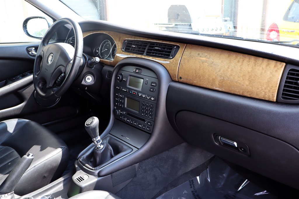 Used 2004 Jaguar X-TYPE 2.5 AWD/4WD image 18