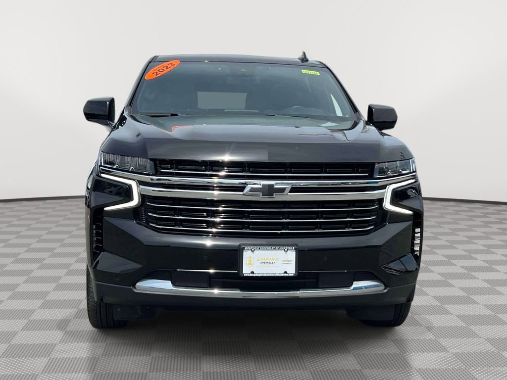 Used 2023 Chevrolet Suburban LT AWD/4WD image 2