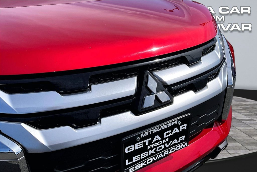 Used 2025 Mitsubishi Outlander Sport AWD image 27