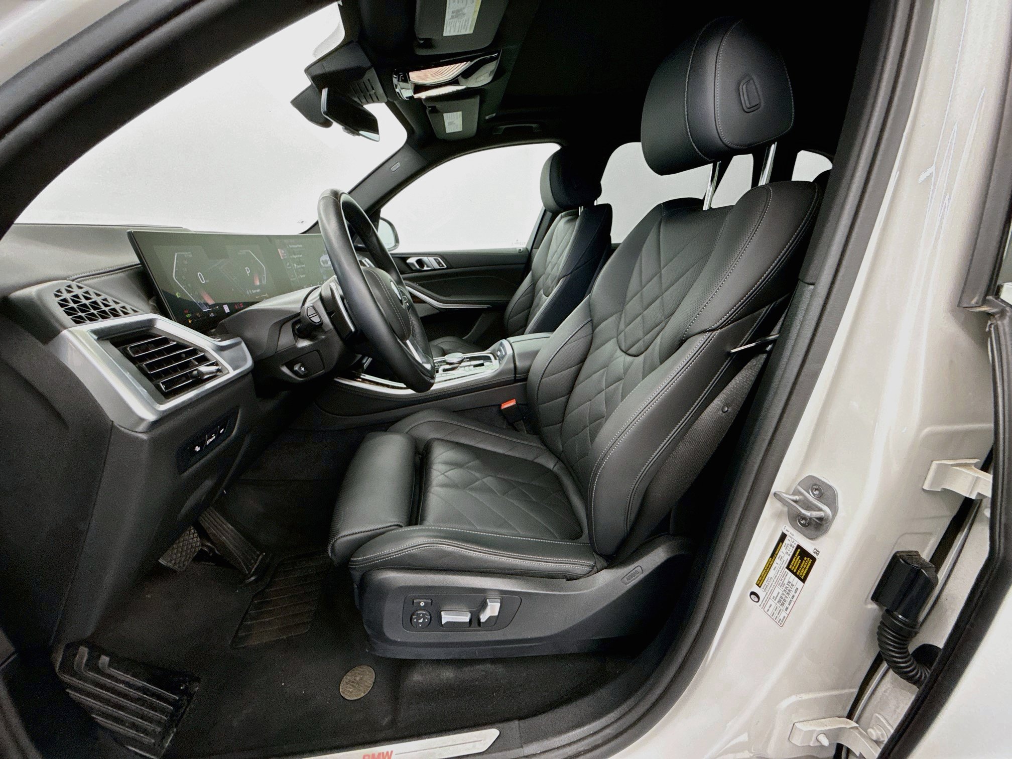 Used 2026 BMW X5 sDrive40i RWD image 13