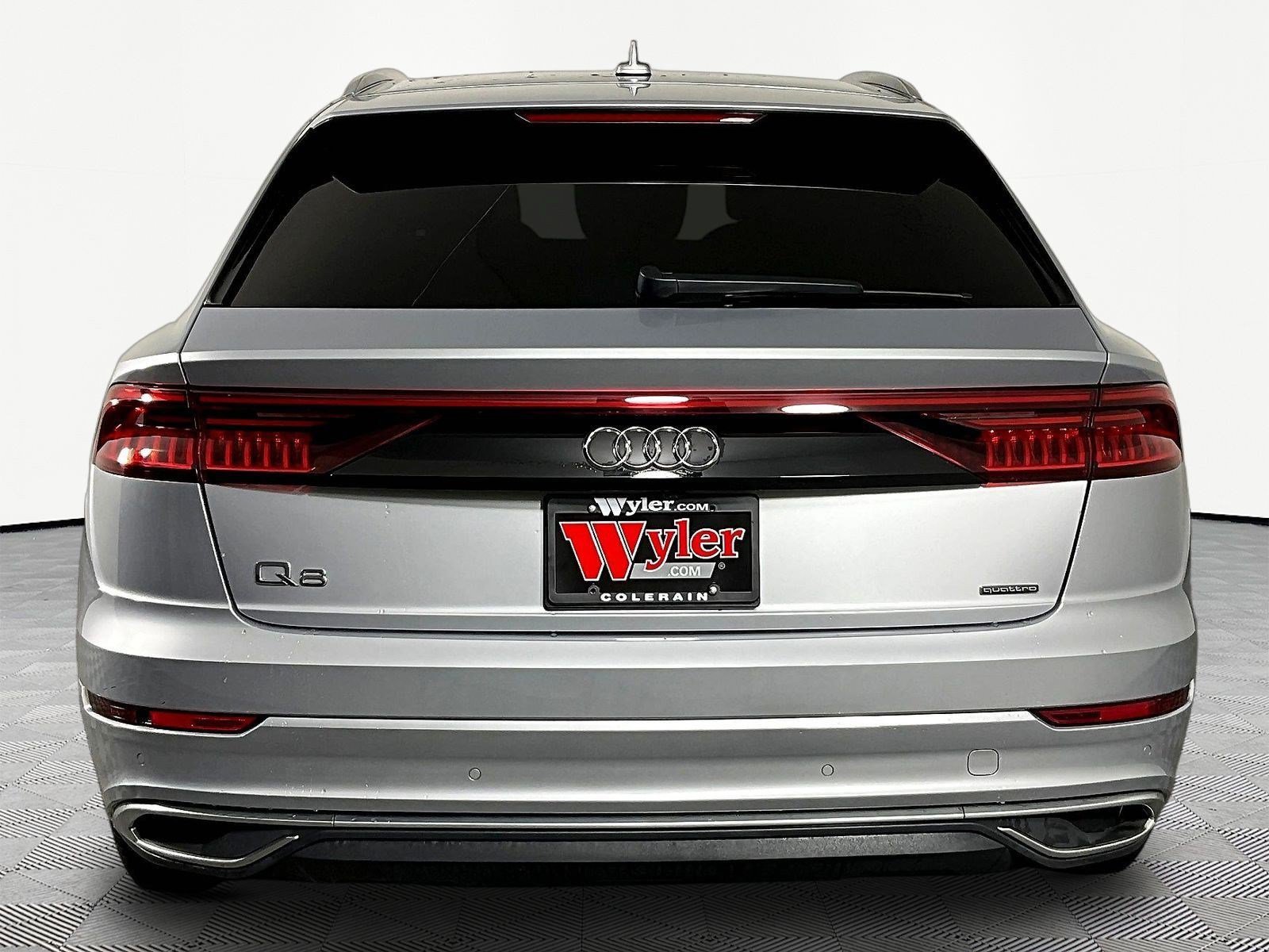 Used 2019 Audi Q8 Prestige w/ Cold Weather Package AWD/4WD image 5