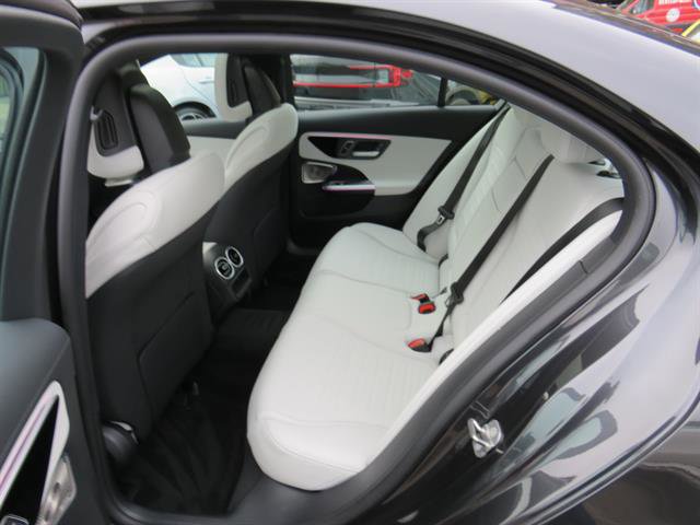 Used 2025 Mercedes-Benz C 300 4MATIC Sedan image 21