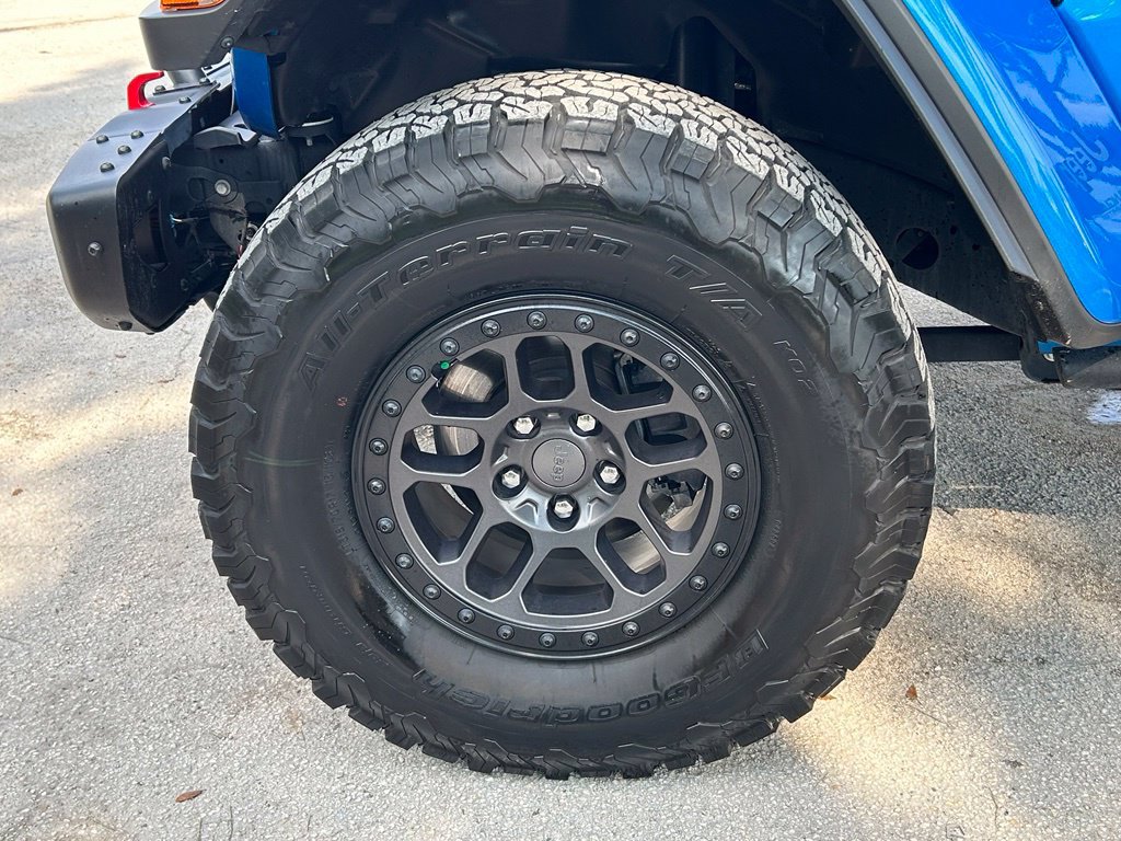 Certified 2021 Jeep Wrangler Unlimited Rubicon w/ Xtreme Recon 35" Tire Package AWD/4WD image 29