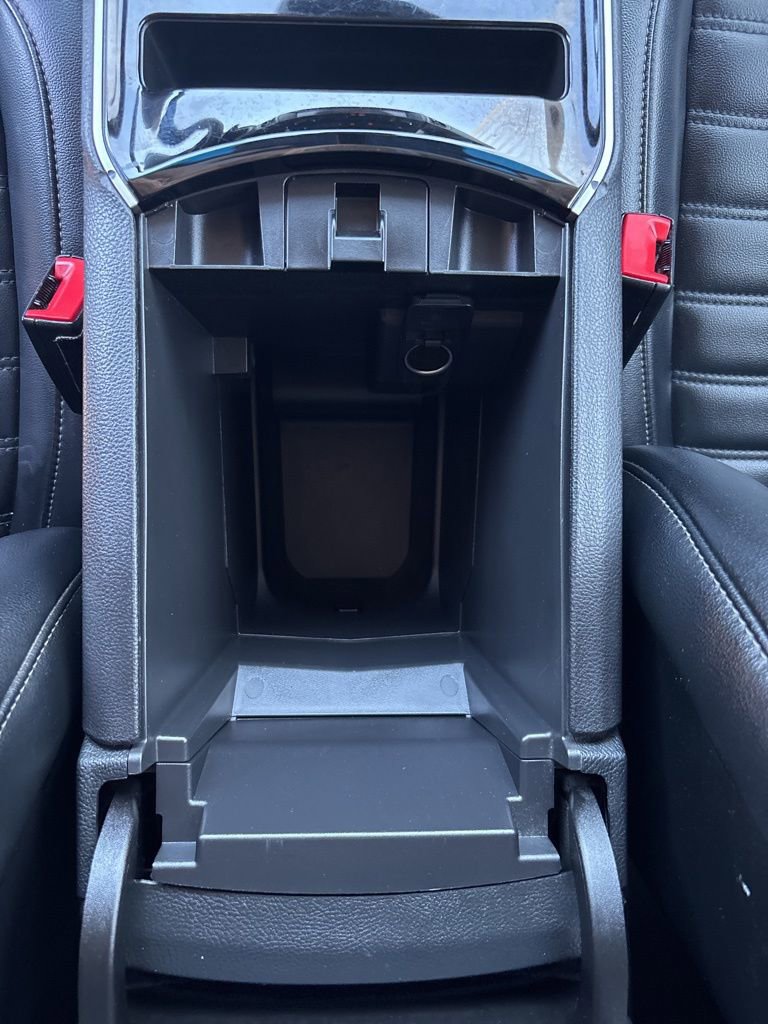 Used 2020 Ford Edge SEL image 29