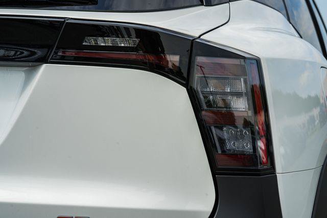 New 2025 Nissan Kicks SR w/ Illumination Package AWD/4WD image 7