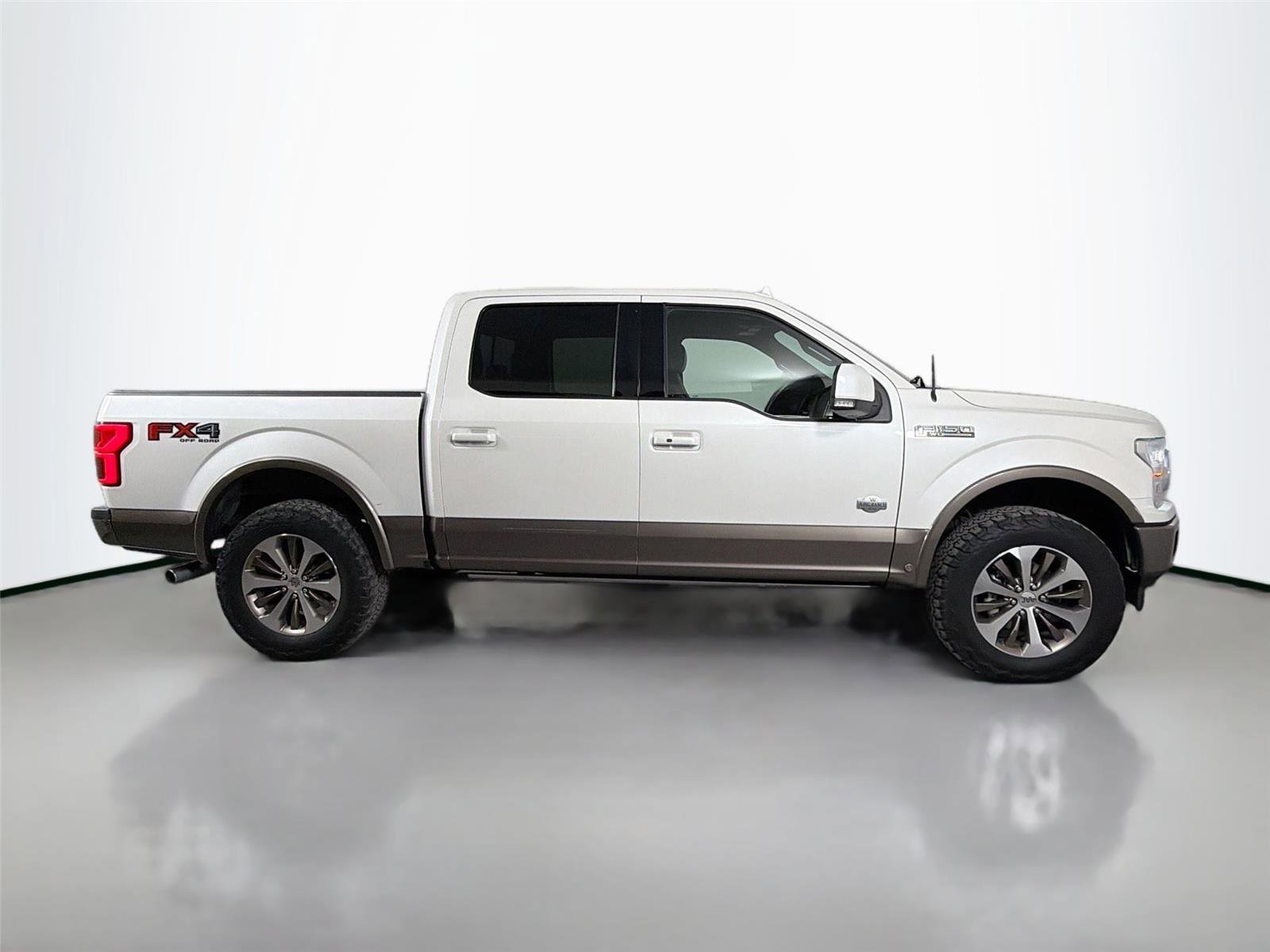 Used 2018 Ford F150 King Ranch w/ Equipment Group 601A Luxury AWD/4WD image 5