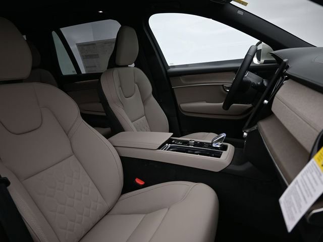 New 2026 Volvo XC90 T8 Plus w/ Protection Package Premier AWD/4WD image 37