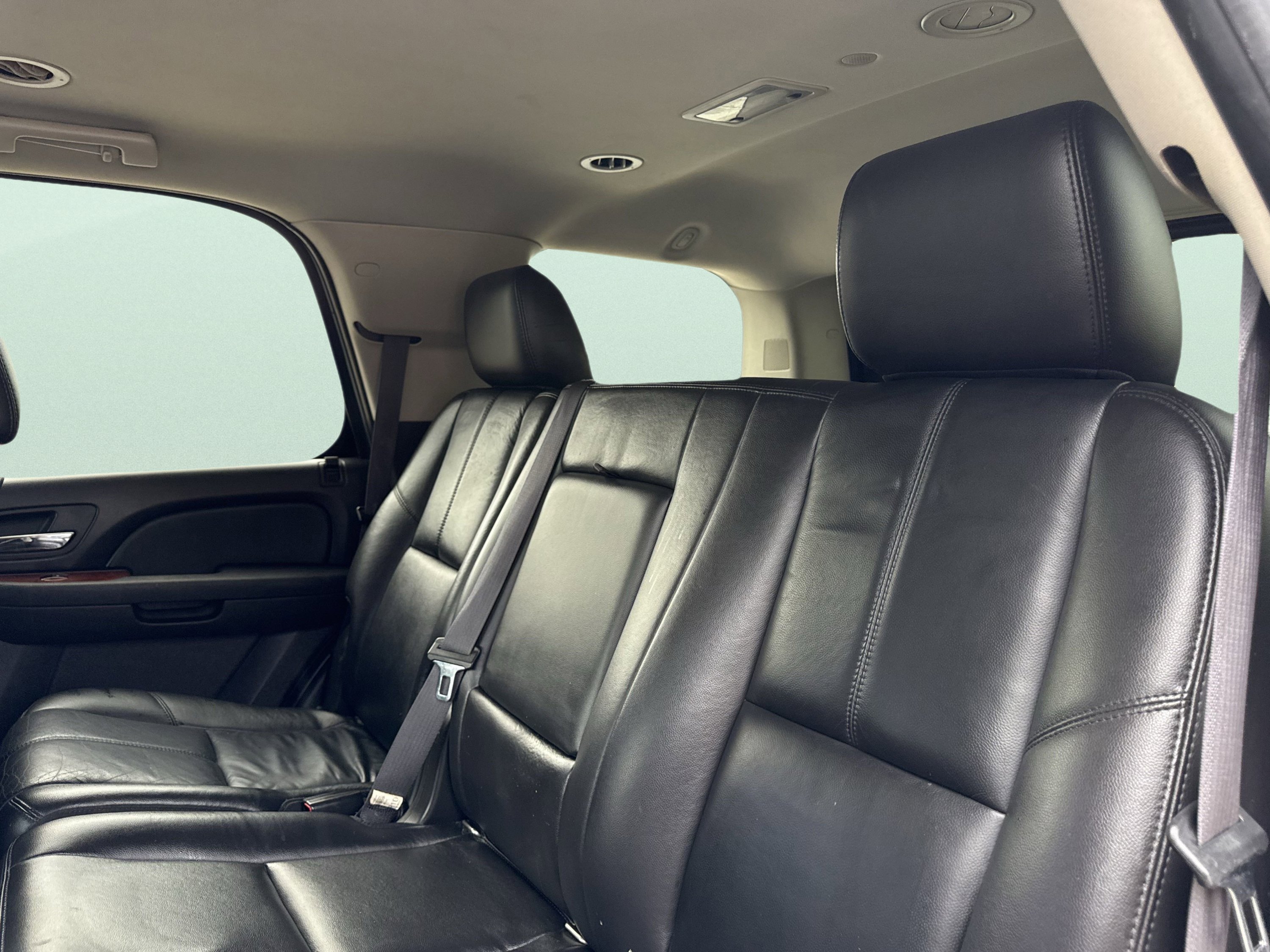 Used 2011 Chevrolet Tahoe LT image 37