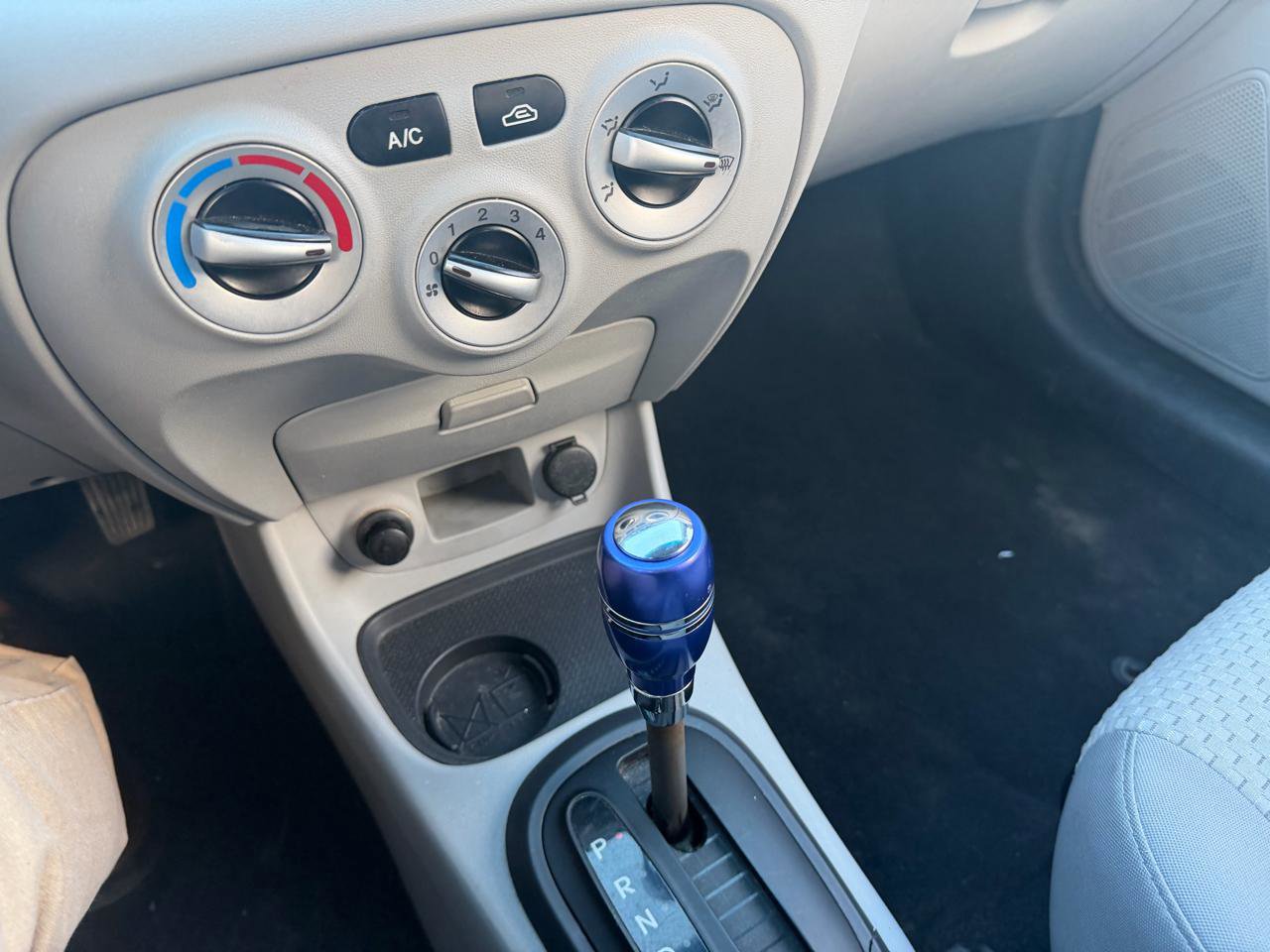 Used 2010 Hyundai Accent GS image 15