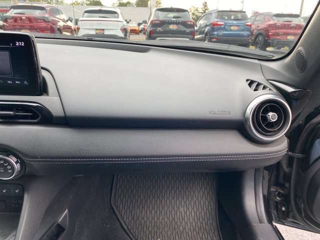 Used 2022 MAZDA MX-5 Miata Grand Touring w/ Weather Package image 35