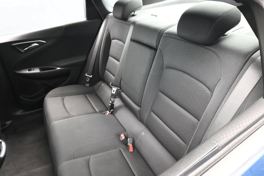 Used 2025 Chevrolet Malibu LT FWD image 34
