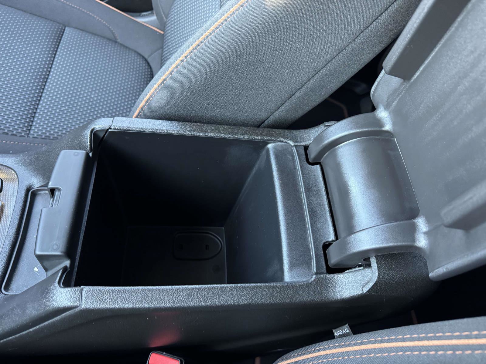 Used 2023 GMC Acadia AT4 image 37