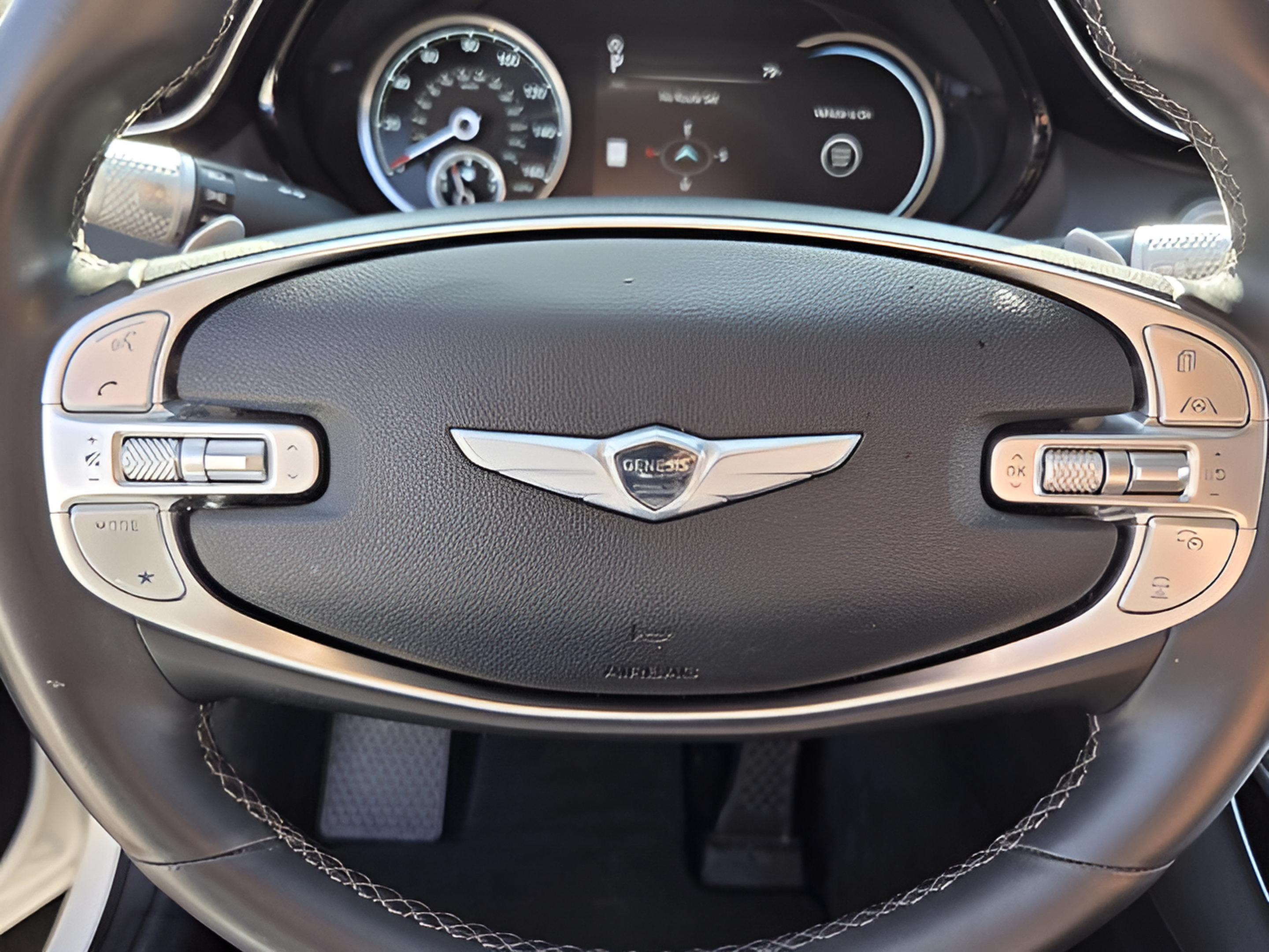 Used 2025 Genesis GV70 2.5T AWD/4WD image 23