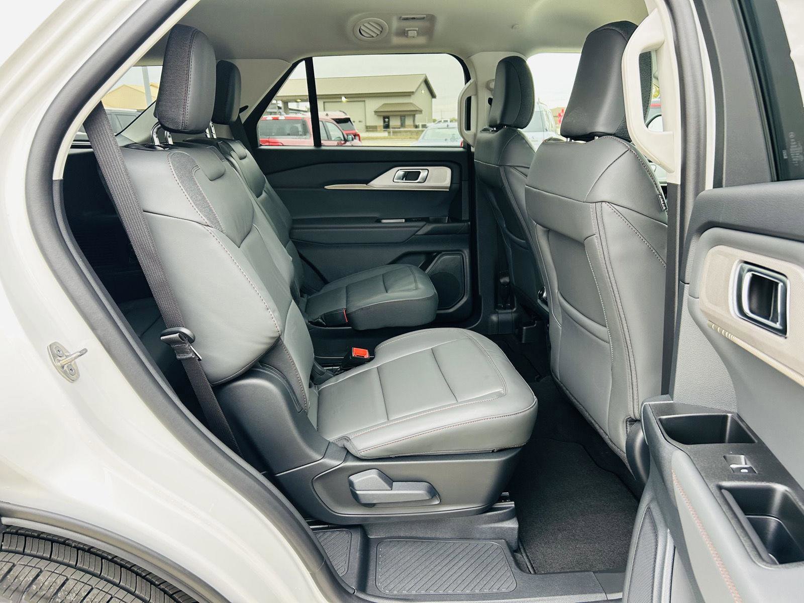 New 2026 Ford Explorer Active w/ Active Comfort Package image 34