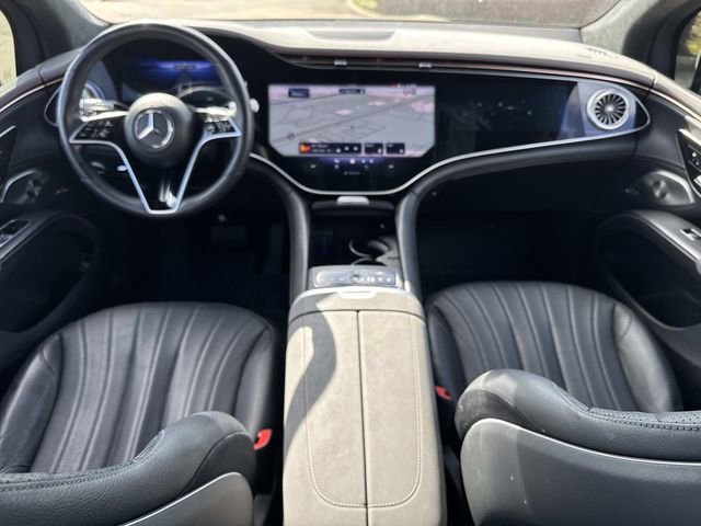 Used 2023 Mercedes-Benz EQS 580 4MATIC SUV image 17
