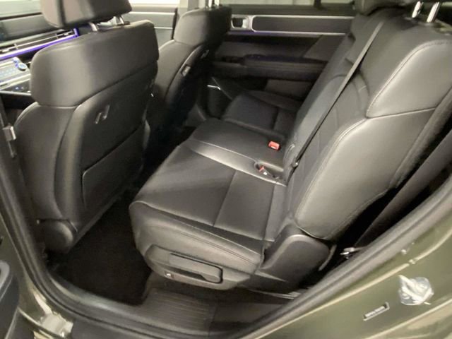 Used 2024 Hyundai Santa Fe Limited image 8