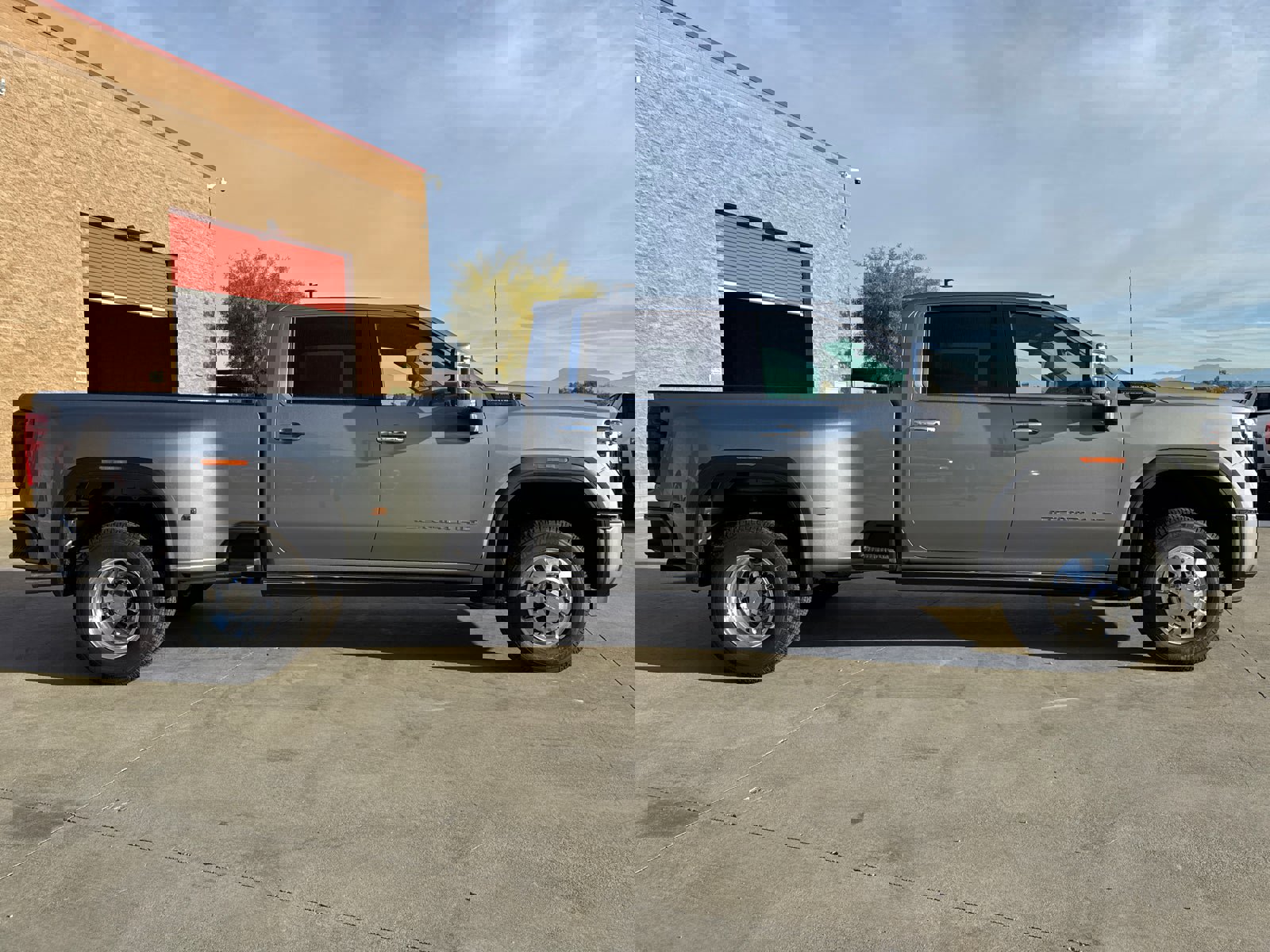 New 2026 GMC Sierra 3500 Denali Ultimate w/ LPO, Black Badging Package image 7