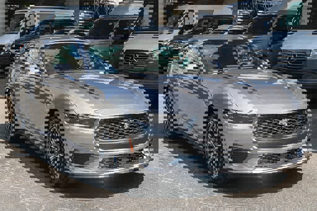 New 2025 Ford Mustang Coupe image 3