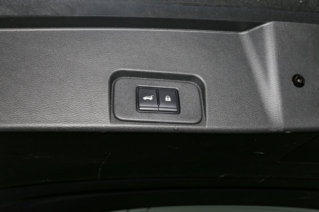 Used 2023 Nissan Rogue SV w/ SV Premium Package image 11