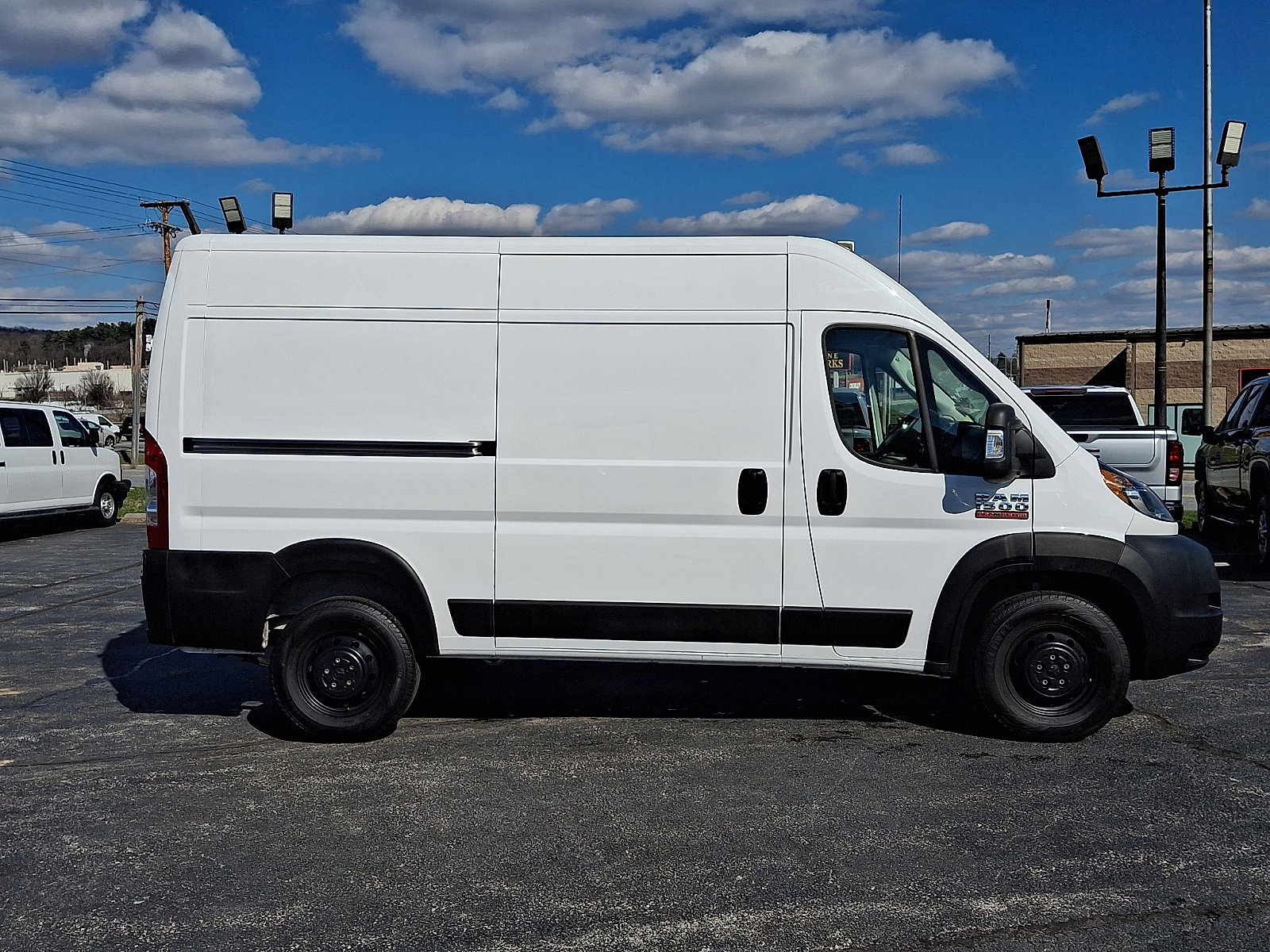 Used 2019 RAM ProMaster 1500 w/ Premium Appearance Group image 9