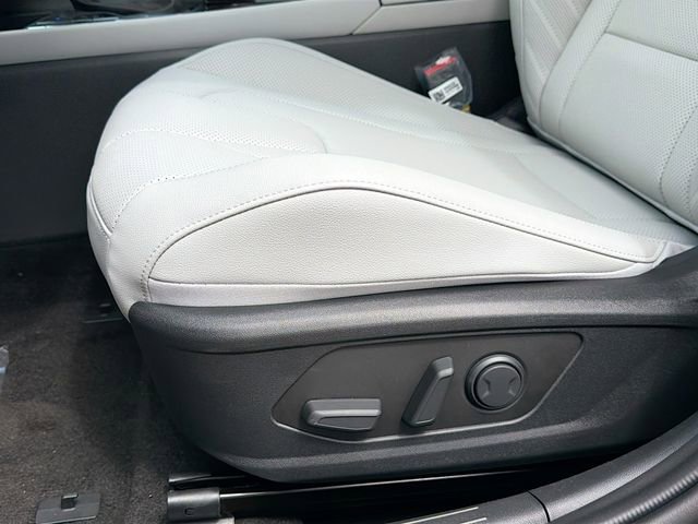 New 2026 Hyundai Elantra Limited image 20