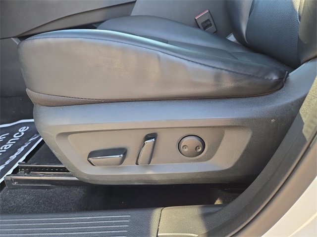 Used 2021 Nissan Rogue SV w/ Premium Package image 23