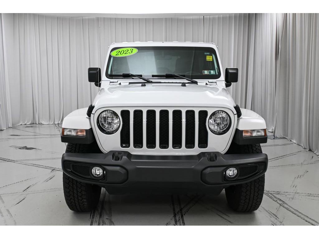 Used 2023 Jeep Wrangler Unlimited Sahara image 3