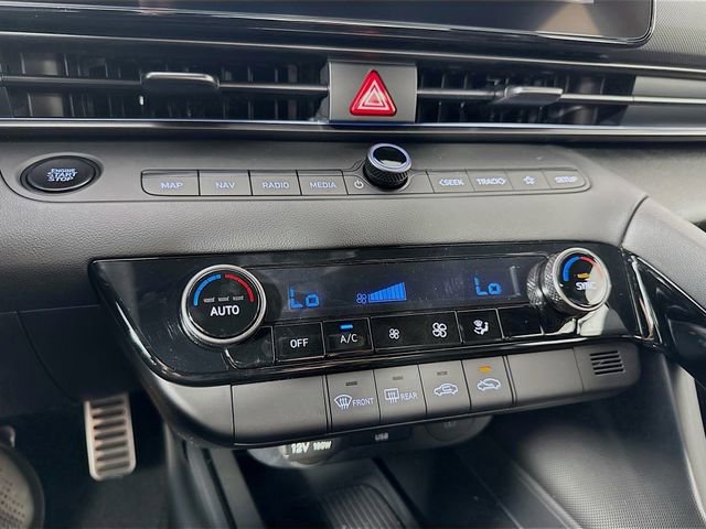 New 2025 Hyundai Elantra SEL FWD image 14