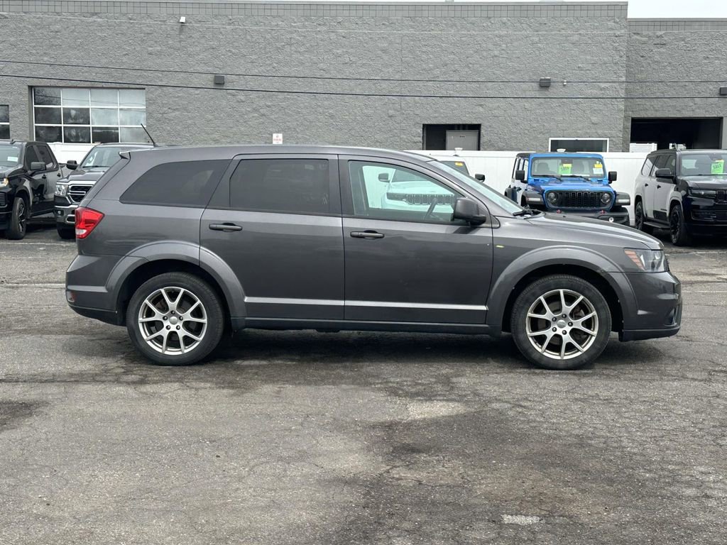 Used 2014 Dodge Journey R/T image 2