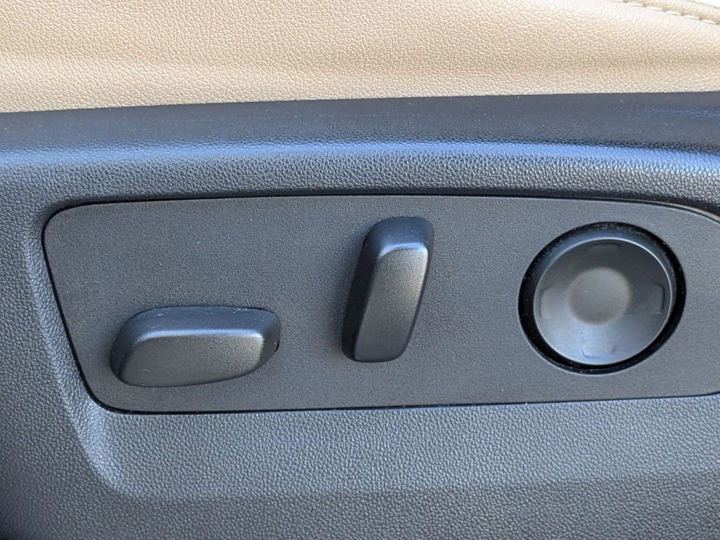 Used 2024 Chevrolet Tahoe Premier image 23