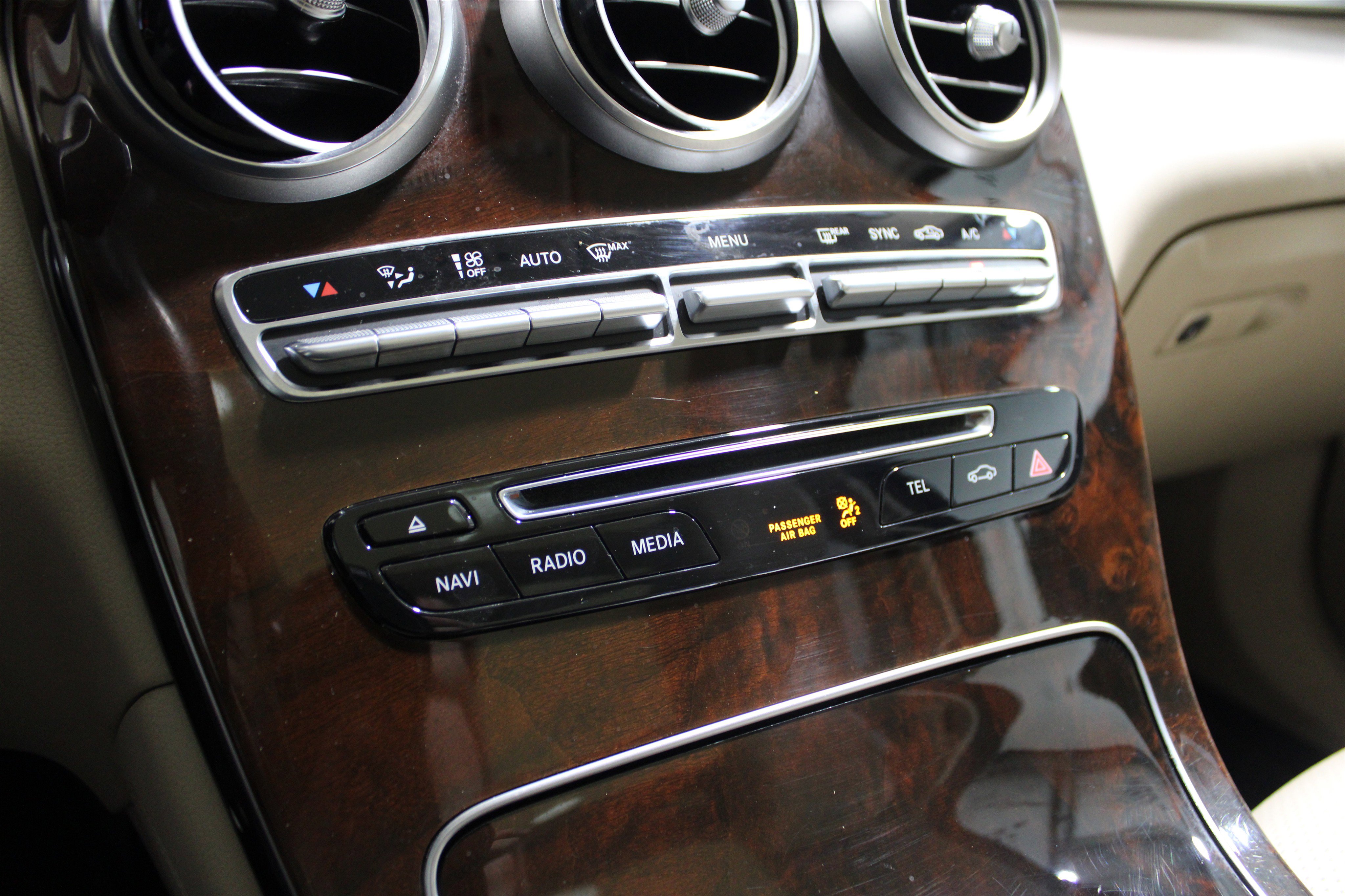 Used 2018 Mercedes-Benz GLC 300 image 16