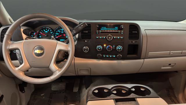 Used 2014 Chevrolet Silverado 2500 LT w/ Convenience Package image 11