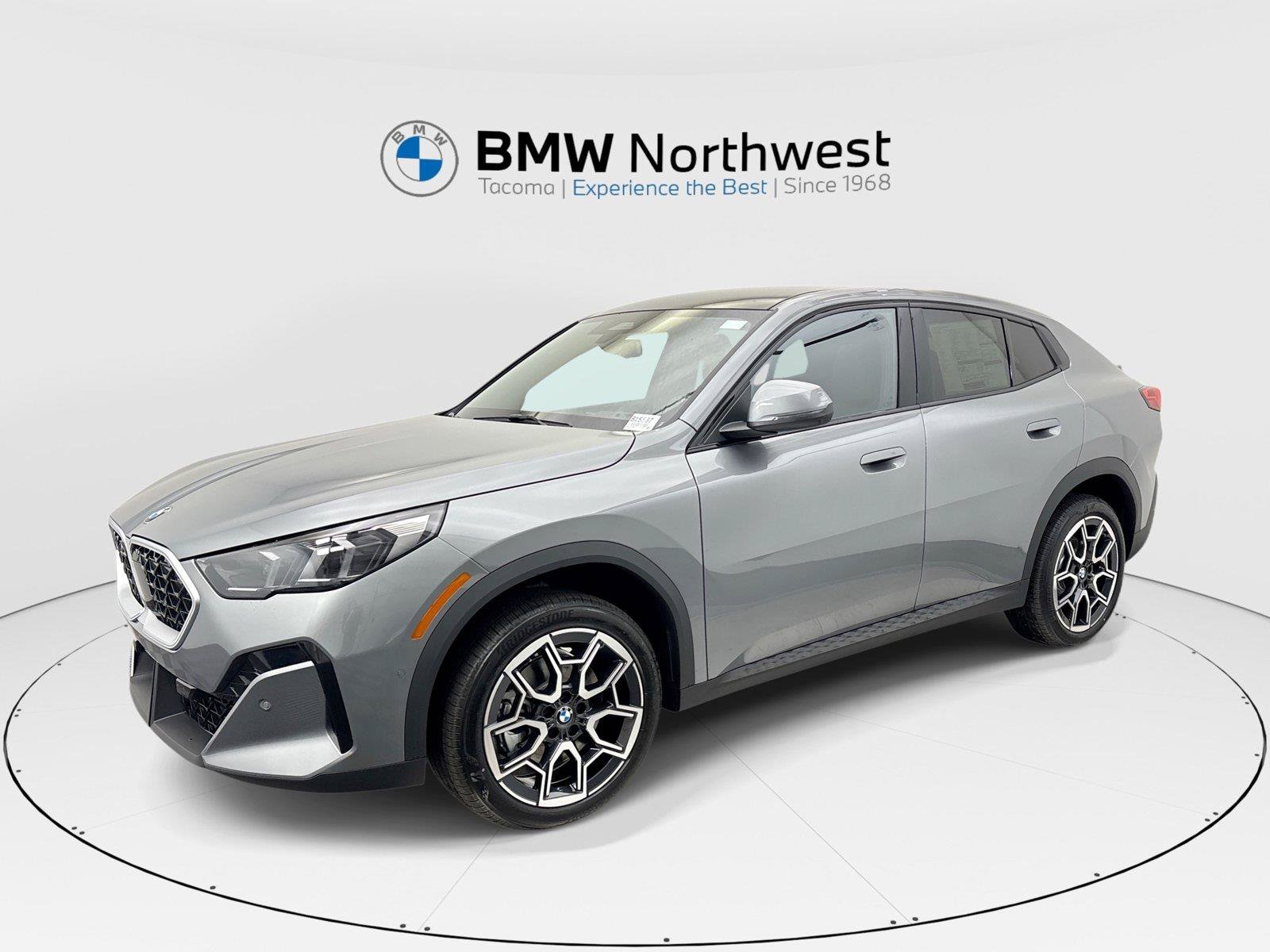 New 2026 BMW X2 xDrive28i w/ Technology Package