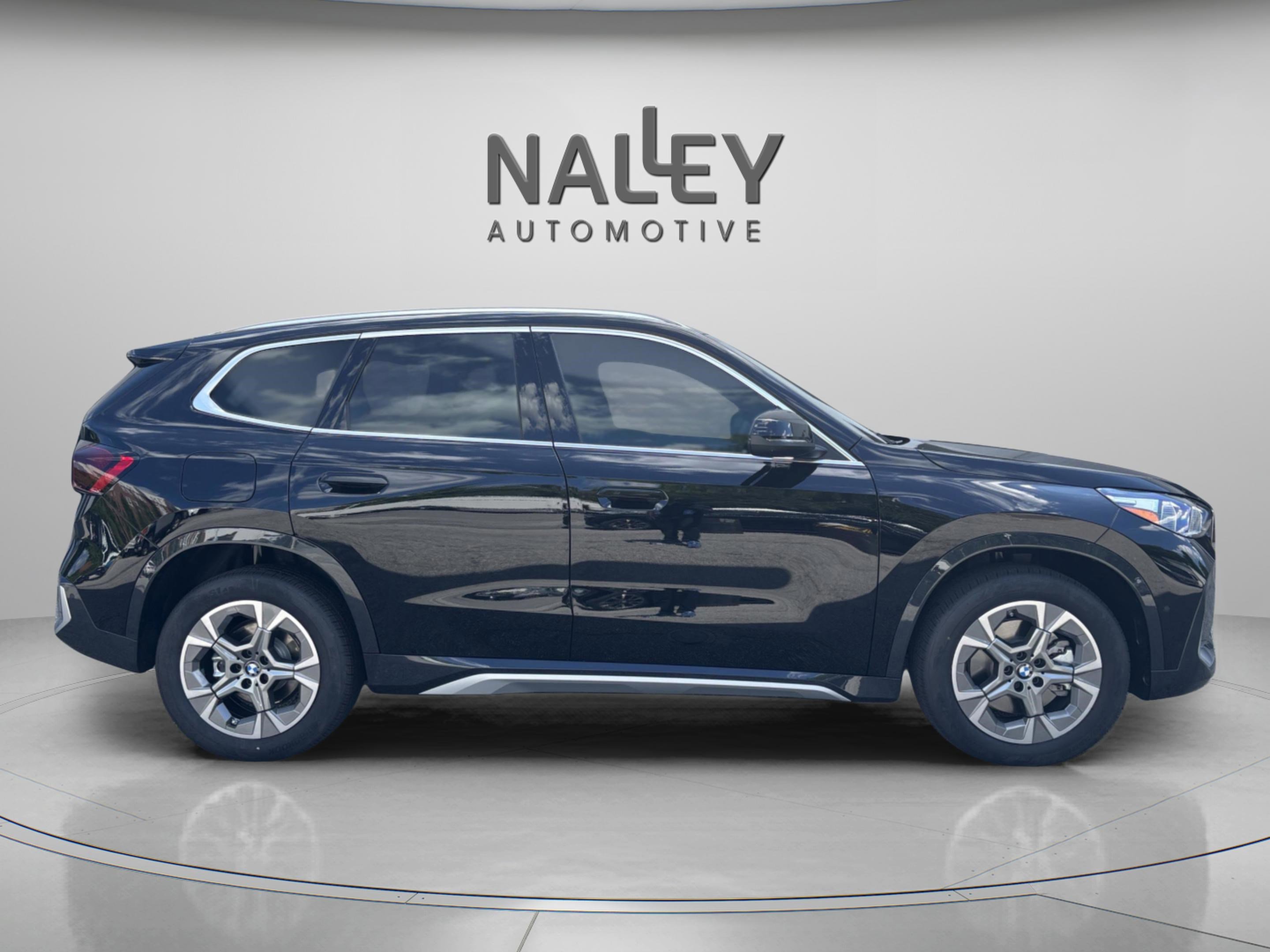 Used 2026 BMW X1 xDrive28i w/ Technology Package image 5