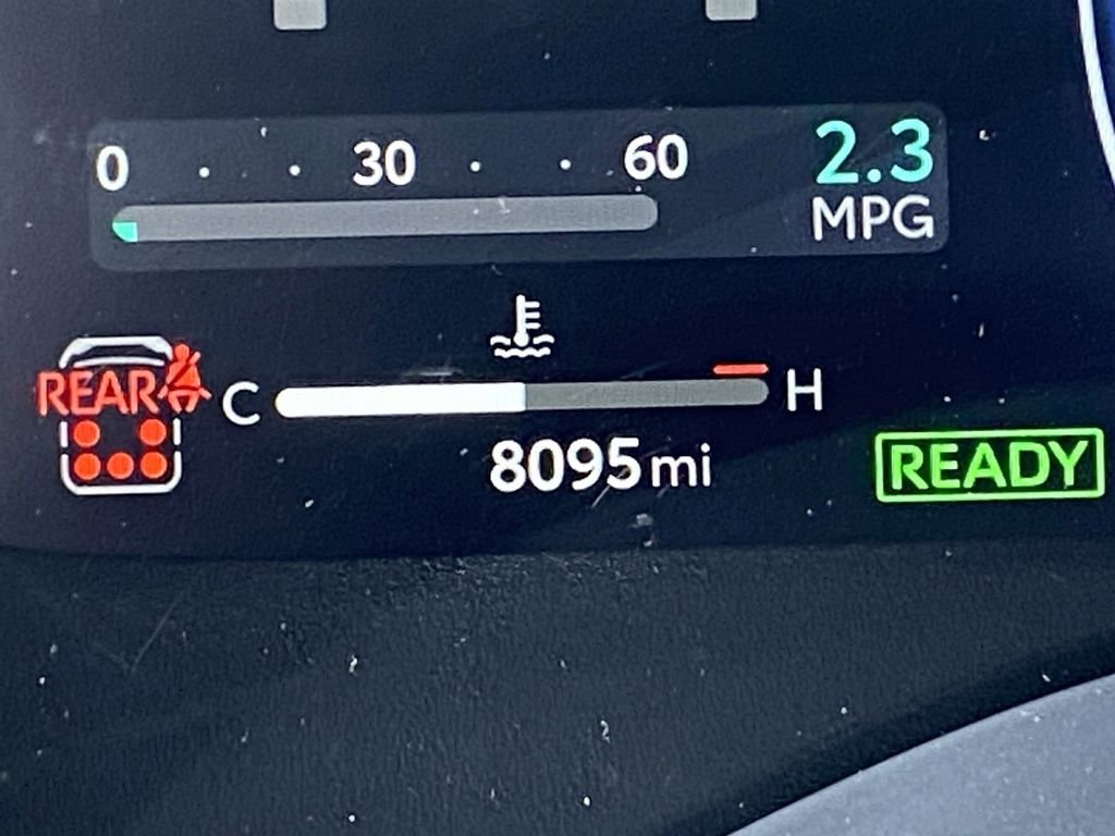 Certified 2025 Toyota Sienna XLE Woodland Edition image 37