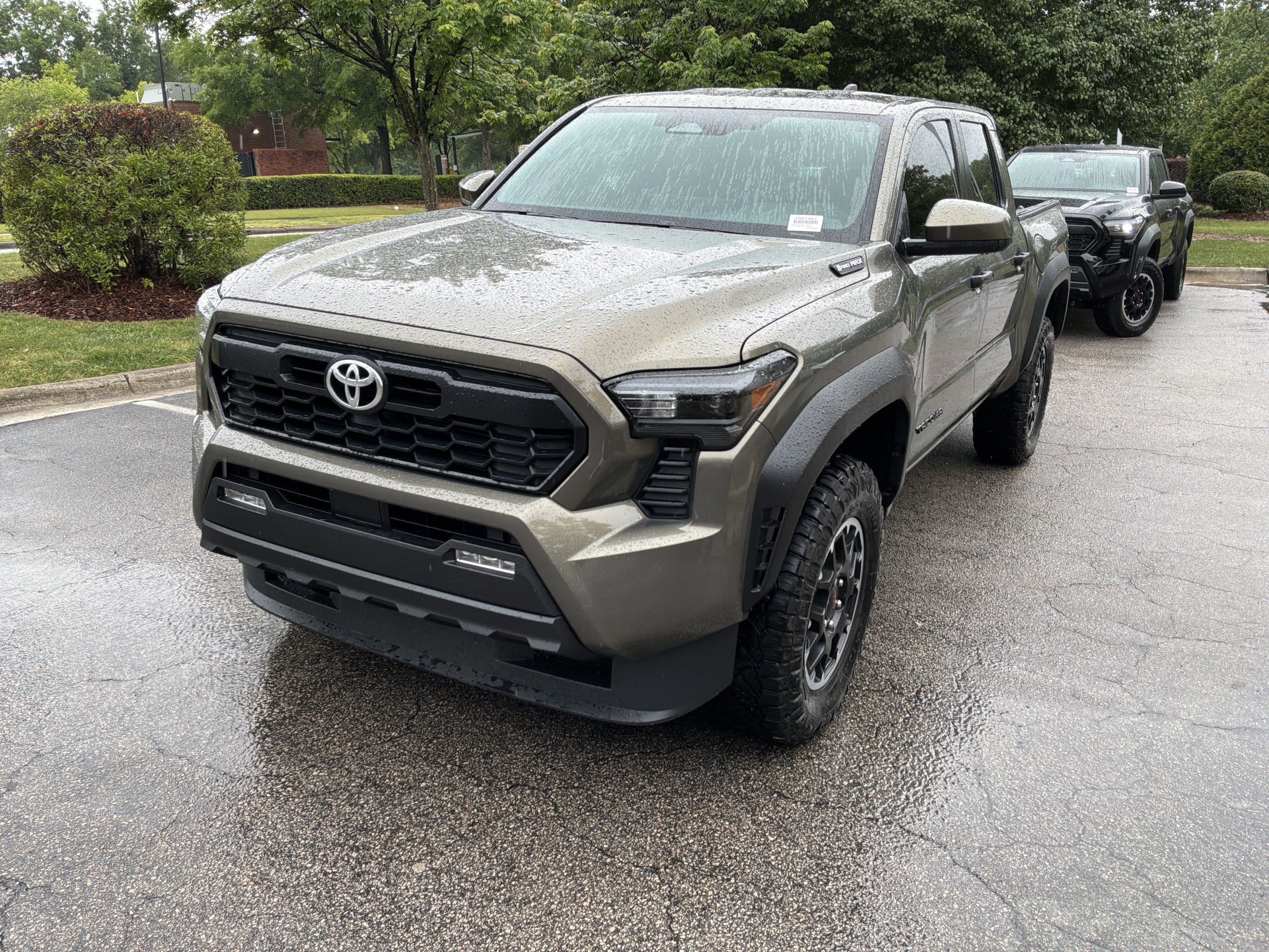 Used 2025 Toyota Tacoma TRD Off-Road AWD/4WD image 5