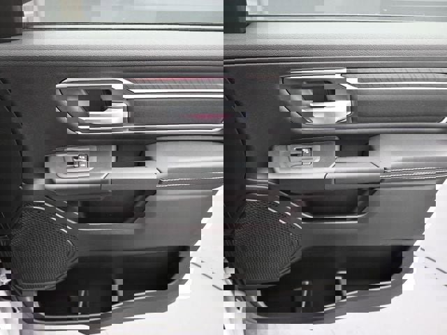 New 2026 RAM 1500 4x4 Crew Cab image 45