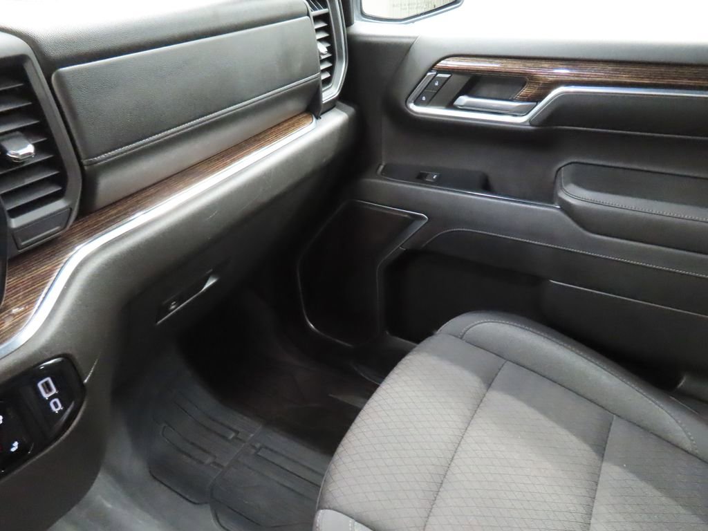 Used 2023 GMC Sierra 1500 SLE w/ Preferred Package image 16