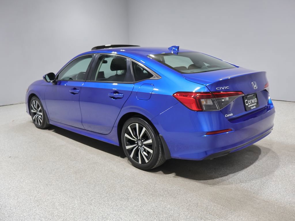Used 2023 Honda Civic EX image 4