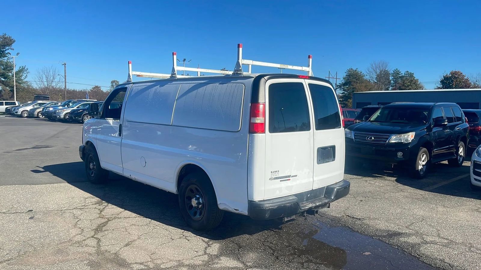 Used 2013 Chevrolet Express 1500 AWD image 3